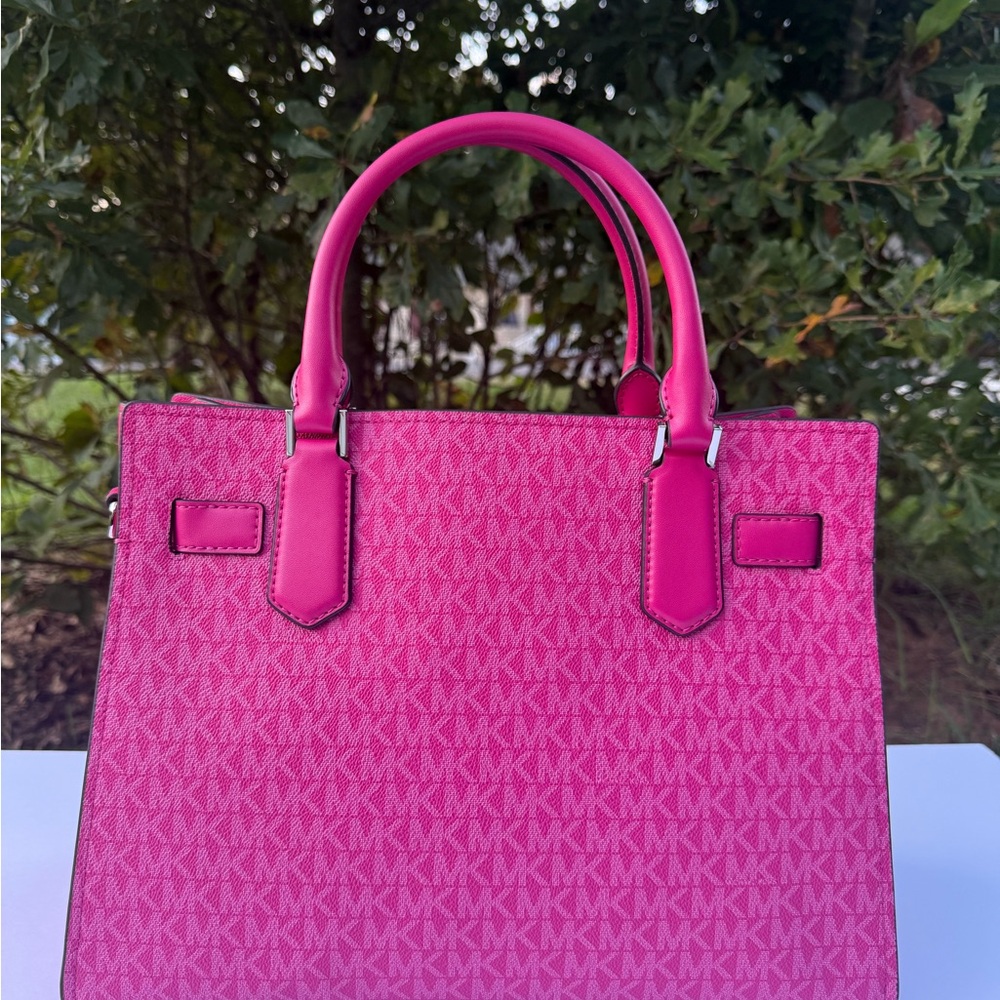 Michael Kors Purse and Wallet Hamilton Medium Satchel Dragon Fruit with Wallet - Picture 12 of 12